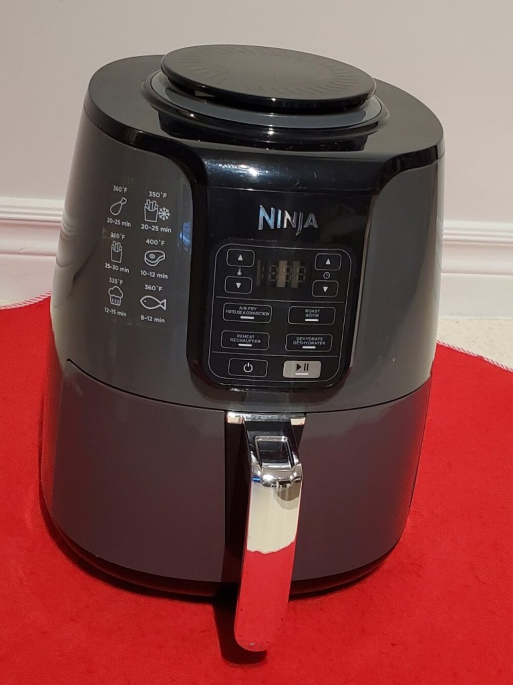 NINJA AIR FRYER - Model AF 101C - Ultra Clean Perfect Performer - Save $
